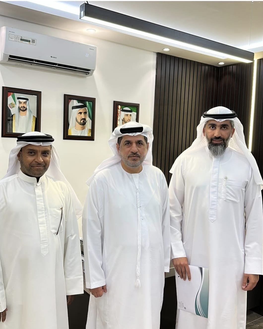 توقيع مذكرة تفاهم بين جمعية الامارات للمتقاعدين و شركة حجوزاتي للسفر والسياحة